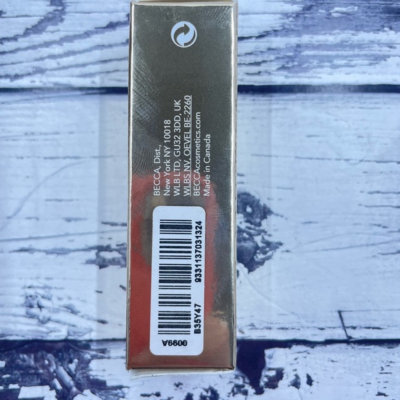 Becca Ultimate Lipstick Love ‘Tangy’ - Picture 5 of 9